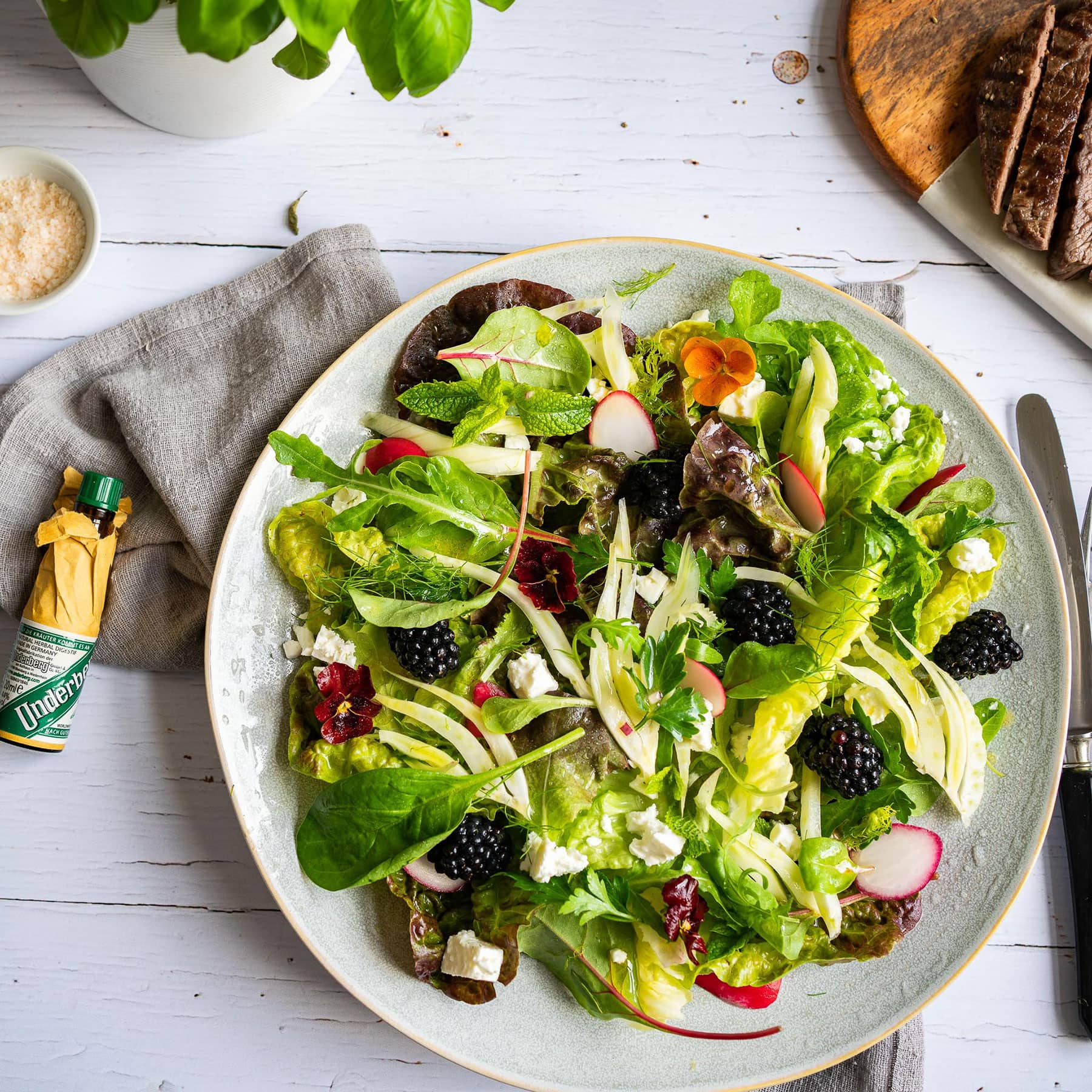 Summer salad with beef hip steak Underberg Recipes